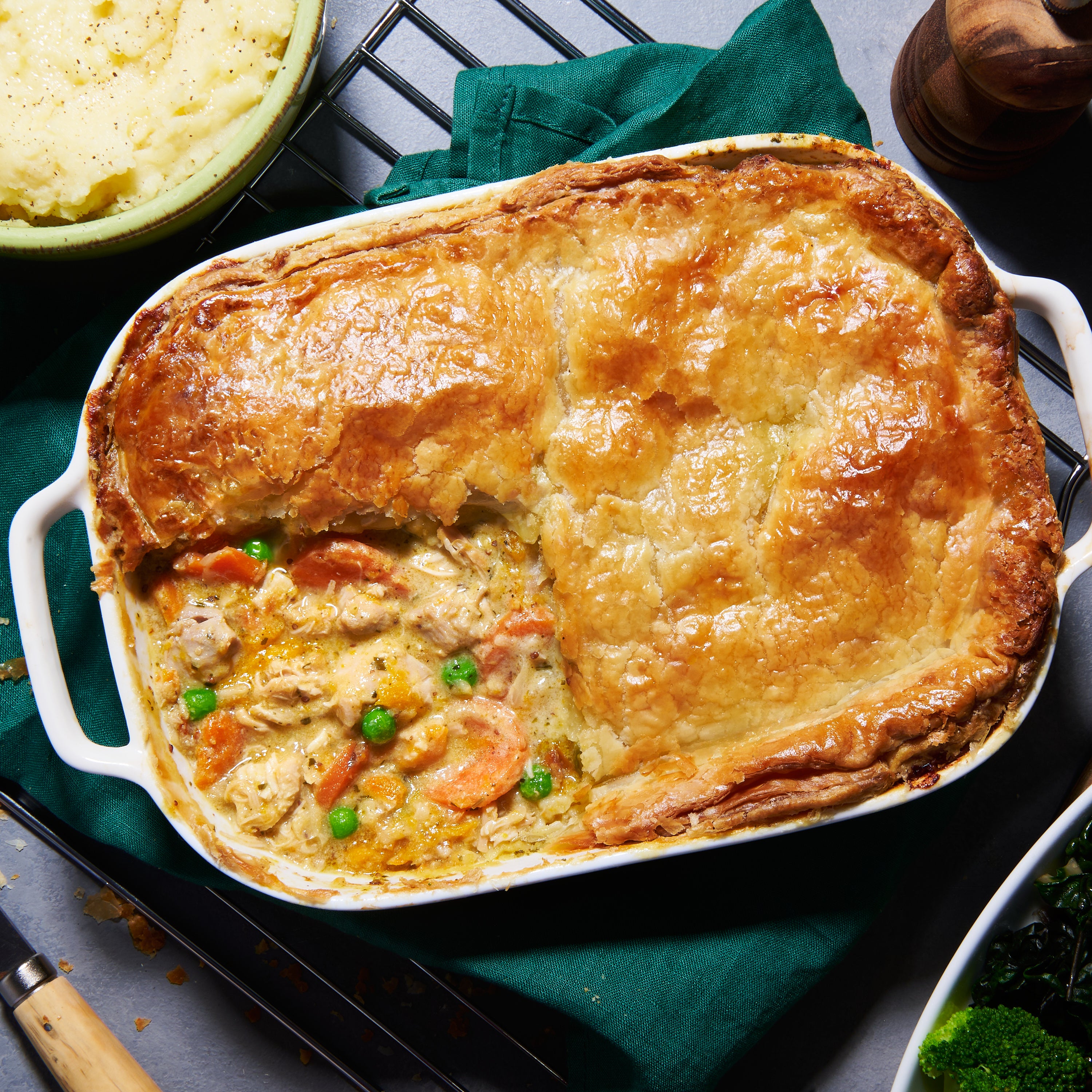 Chicken and roast vegetable pie