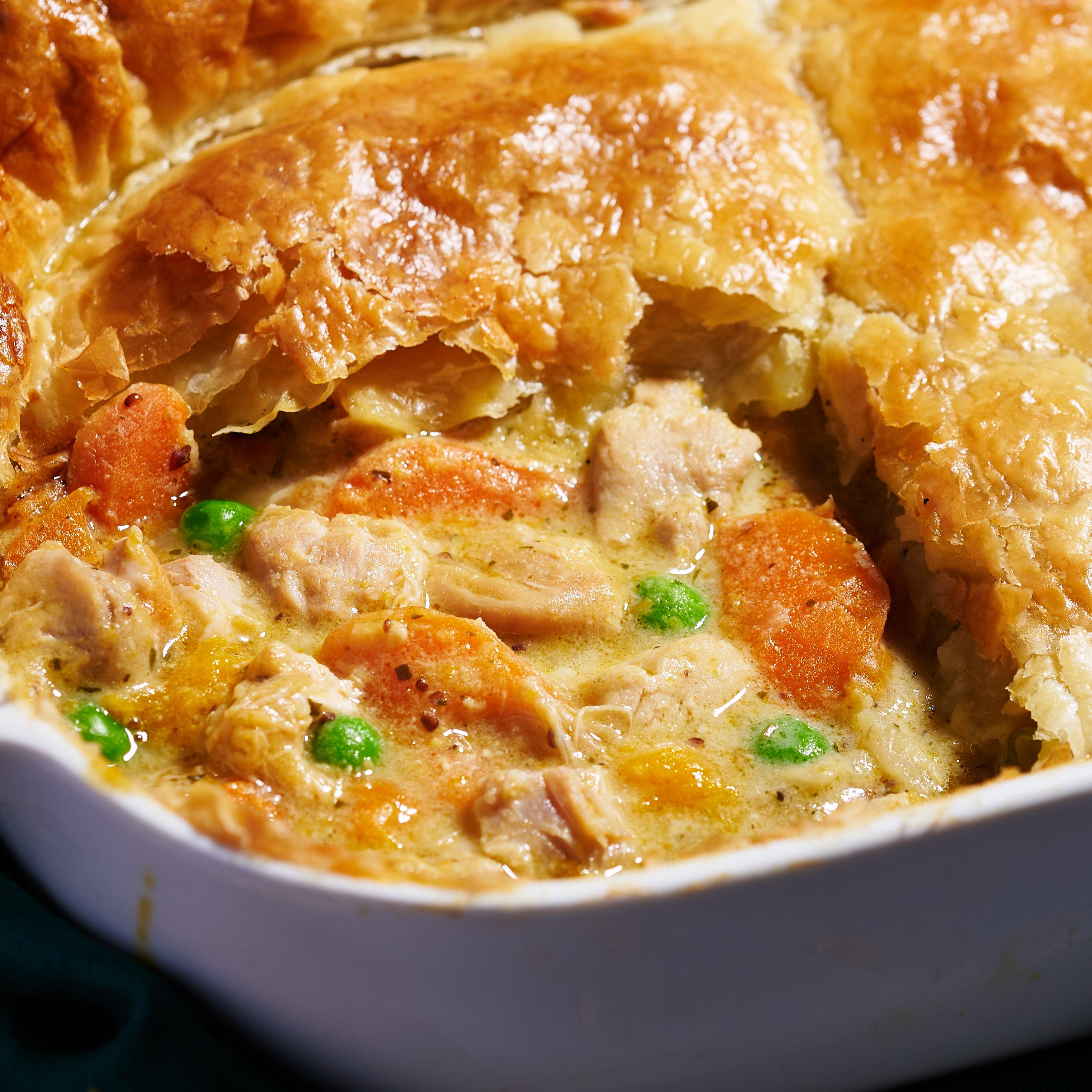 Chicken and roast vegetable pie