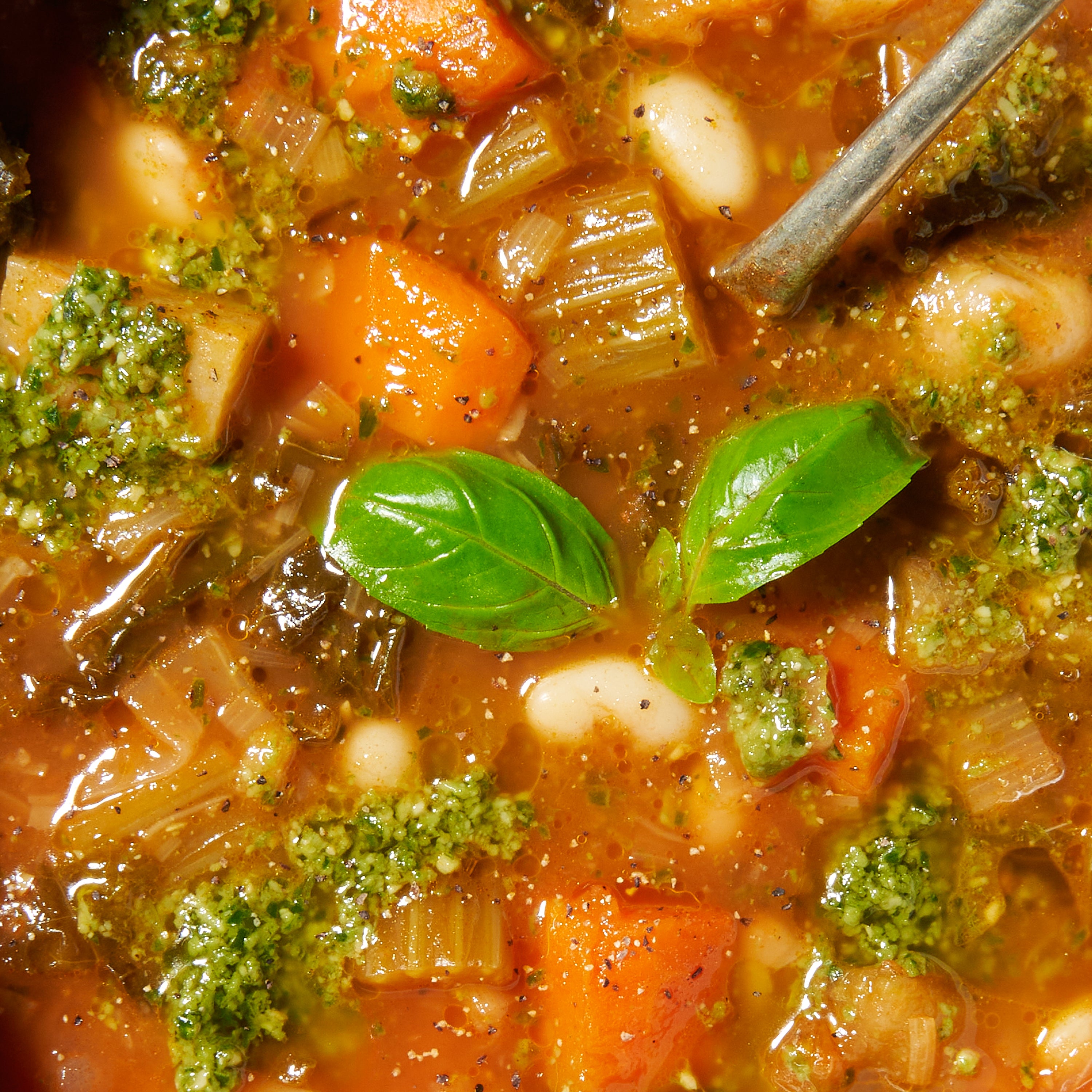 Minestrone soup with basil pesto